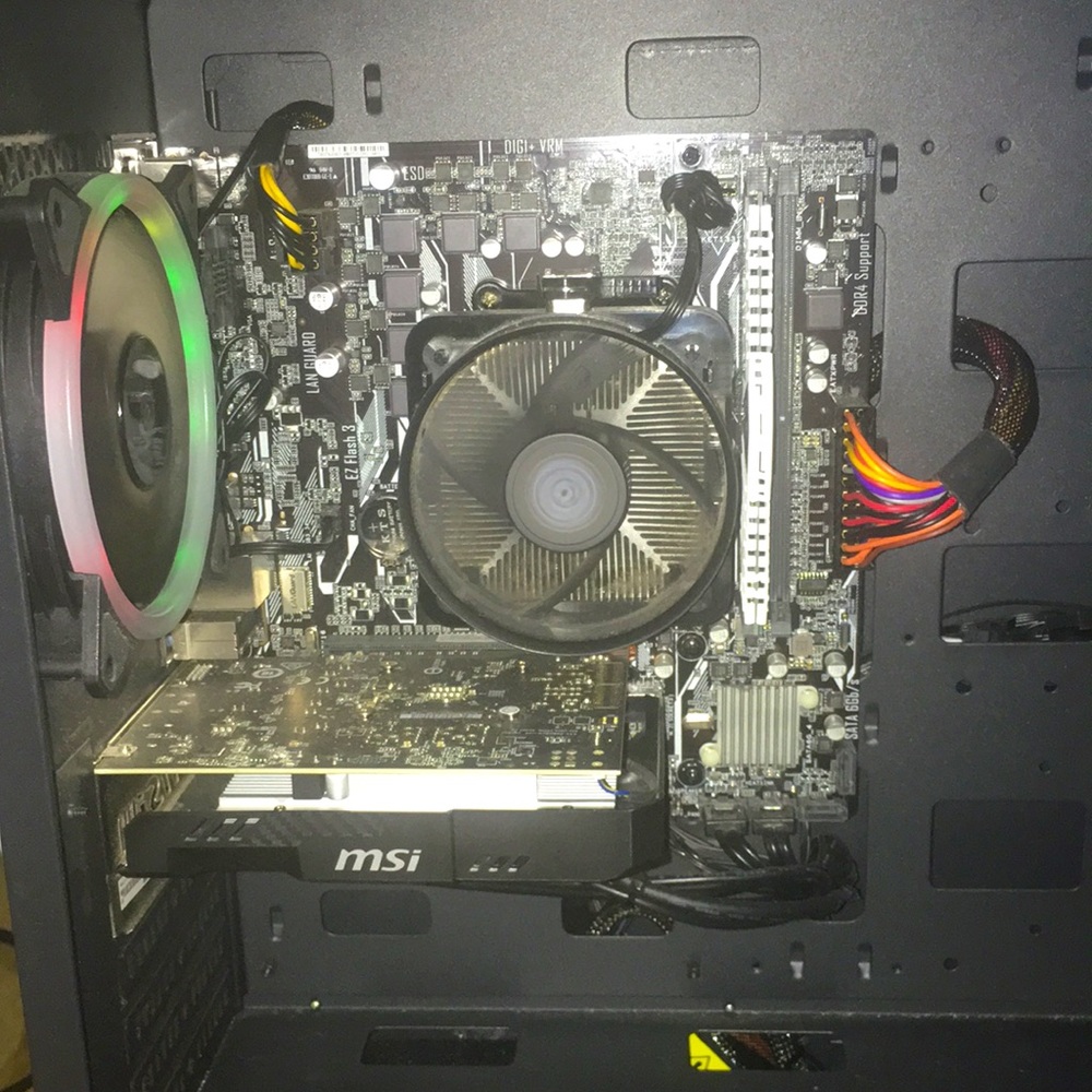 I’m selling my pc had it for about 5 months I just don’t be on it that much